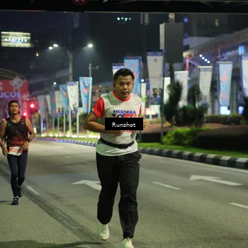Runner Photo 4965678