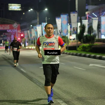 Runner Photo 4965729