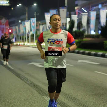 Runner Photo 4965735