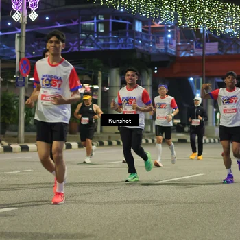 Runner Photo 4966236