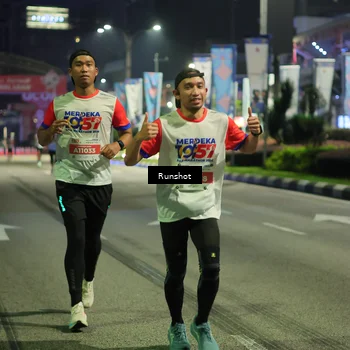 Runner Photo 4966247