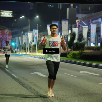 Runner Photo 4966279