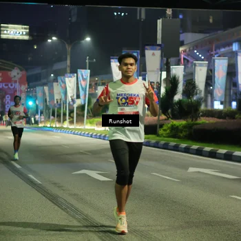 Runner Photo 4966280