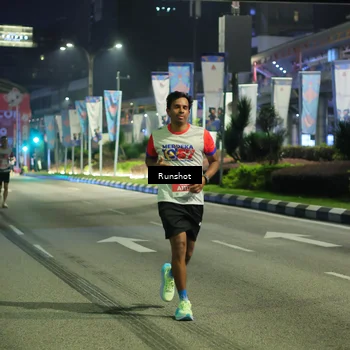 Runner Photo 4966304