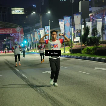Runner Photo 4966425