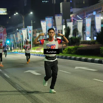 Runner Photo 4966437