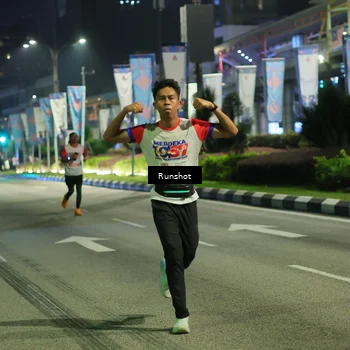 Runner Photo 4966442