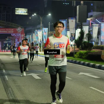 Runner Photo 4966741