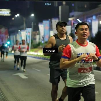 Runner Photo 4966869