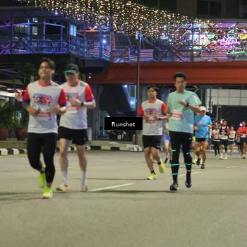 Runner Photo 4966890