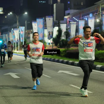 Runner Photo 4967000