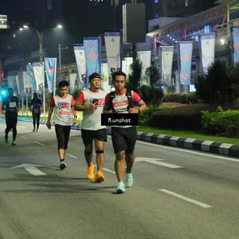 Runner Photo 4967076