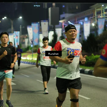 Runner Photo 4967144