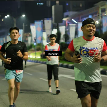 Runner Photo 4967173