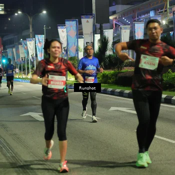 Runner Photo 4967312