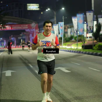 Runner Photo 4967469