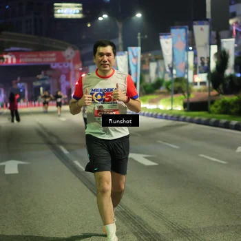 Runner Photo 4967474