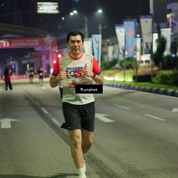 Runner Photo 4967475