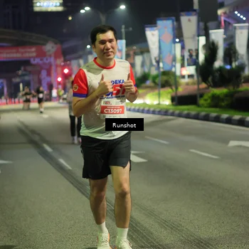 Runner Photo 4967476