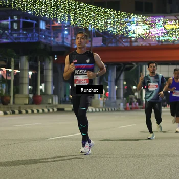 Runner Photo 4967714