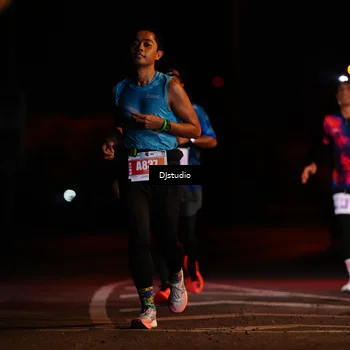 Runner Photo 4976533