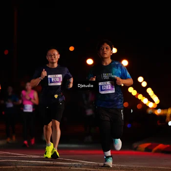 Runner Photo 4976749