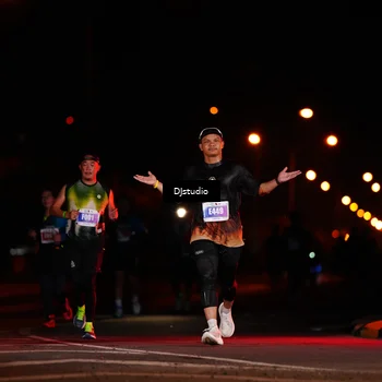 Runner Photo 4977051