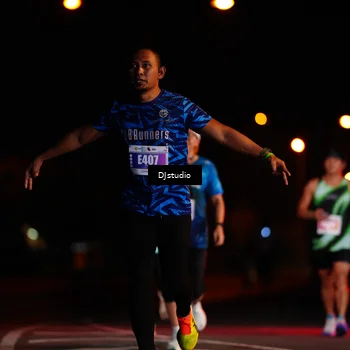 Runner Photo 4977417