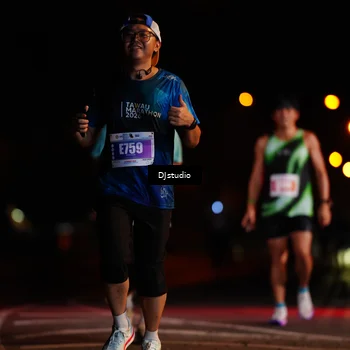 Runner Photo 4977424