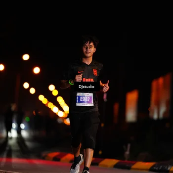 Runner Photo 4977590