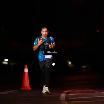Runner Photo 4977750