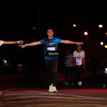 Runner Photo 4978153