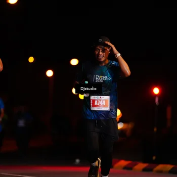 Runner Photo 4978428