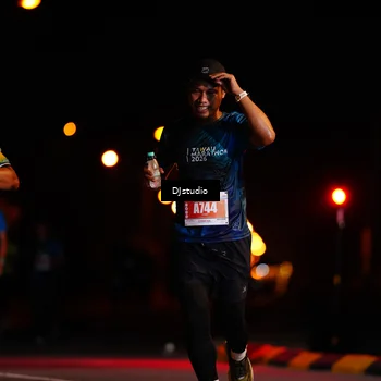 Runner Photo 4978452