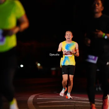 Runner Photo 4978484