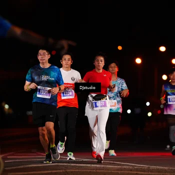 Runner Photo 4978596