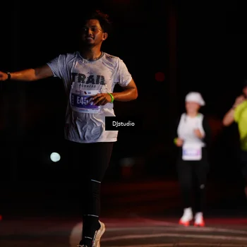 Runner Photo 4978712