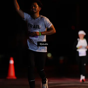Runner Photo 4978721