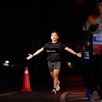 Runner Photo 4978837