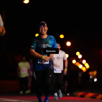 Runner Photo 4979624