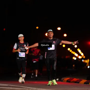 Runner Photo 4981910
