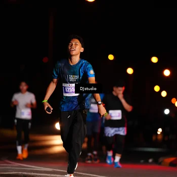 Runner Photo 4982003
