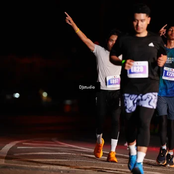 Runner Photo 4982043