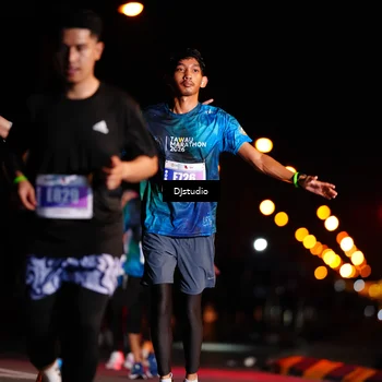 Runner Photo 4982045