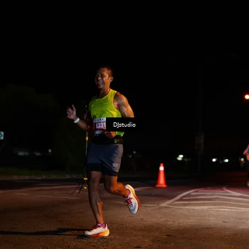 Runner Photo 4982642