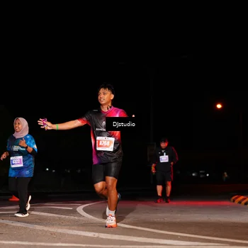 Runner Photo 4983074