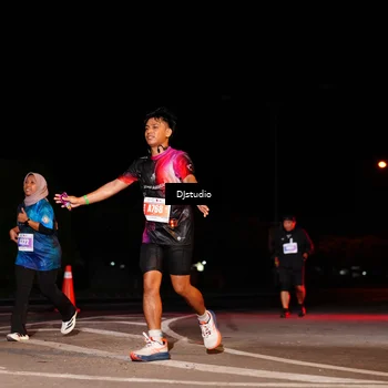 Runner Photo 4983086