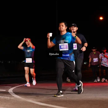 Runner Photo 4983333