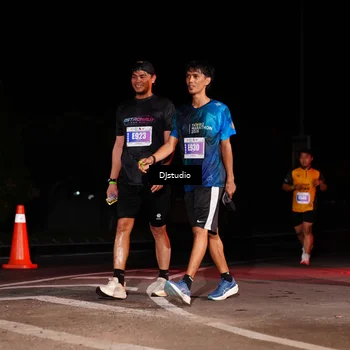 Runner Photo 4983676