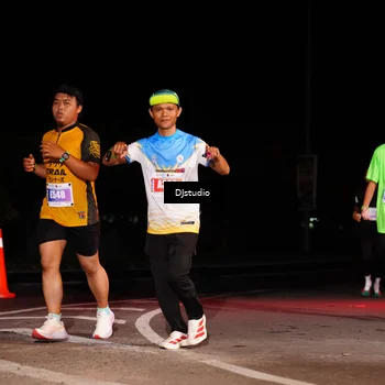 Runner Photo 4983704